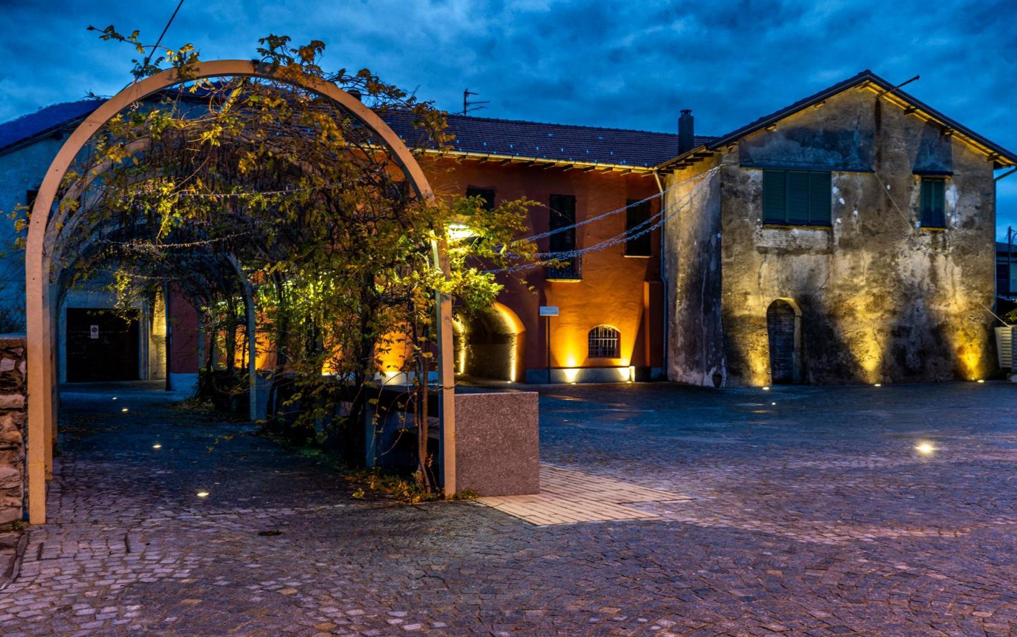 Maccagno Casa Del Borgo "Aria & Acqua" Sul Lago Maggiore מראה חיצוני תמונה